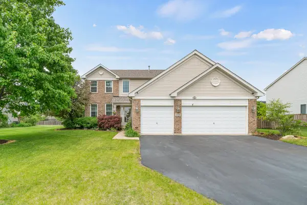 853 Prairie Crossing Drive, Yorkville, IL 60560
