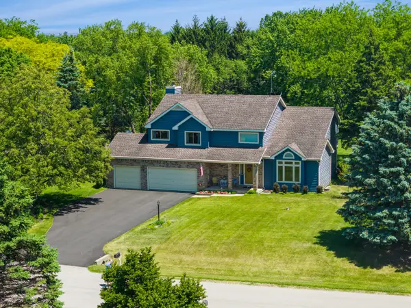 8814 Galleria Court, Spring Grove, IL 60081