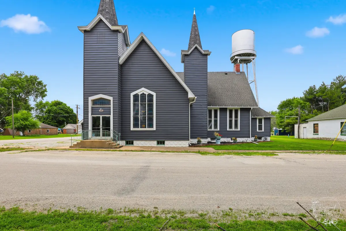 185 S Ames Street, Cabery, IL 60919 - #1