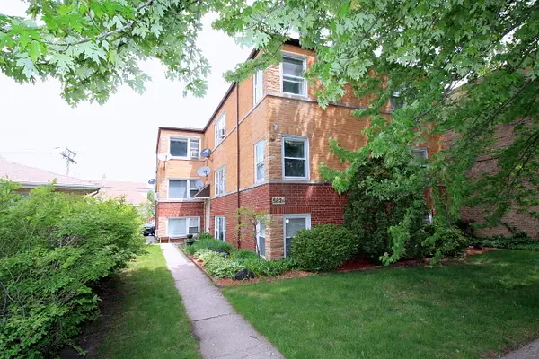 5824 W Higgins Avenue #2N, Chicago, IL 60630