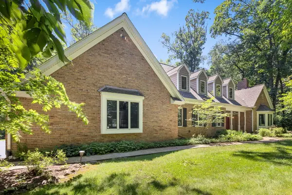 37W305 Crane Road, St. Charles, IL 60175