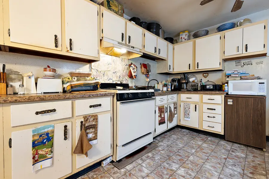 1634 Loomis Street, Rockford, IL 61102 - #2