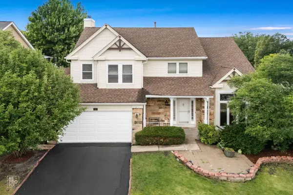 83 Plymouth Court, Aurora, IL 60504