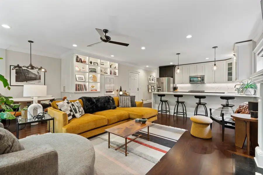 3422 N Bosworth Avenue #2, Chicago, IL 60657 - #2