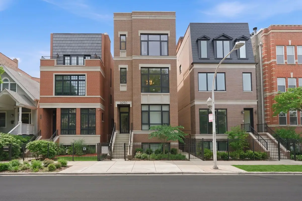 3250 N Racine Avenue #2, Chicago, IL 60657 - #1