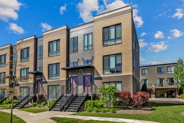1308 Catalina Court, Schaumburg, IL 60173