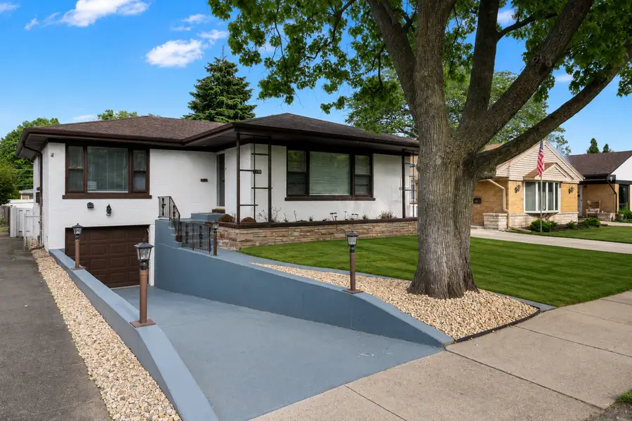 9539 Lorel Avenue, Skokie, IL 60077 - #2