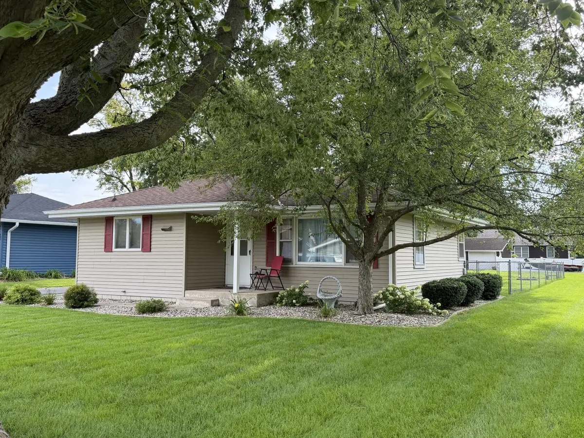 263 N Park Road, Herscher, IL 60941 - #1