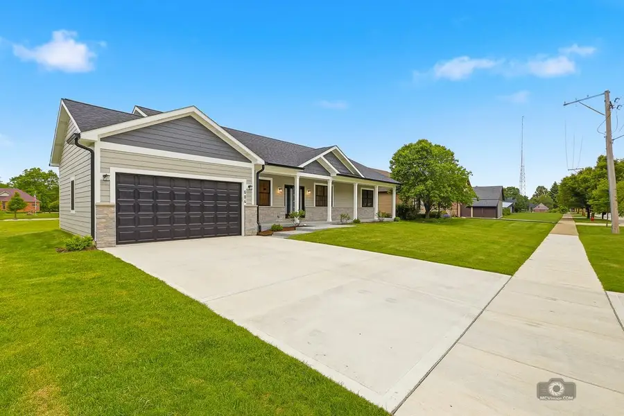 684 Schomer Road, Aurora, IL 60505 - #2