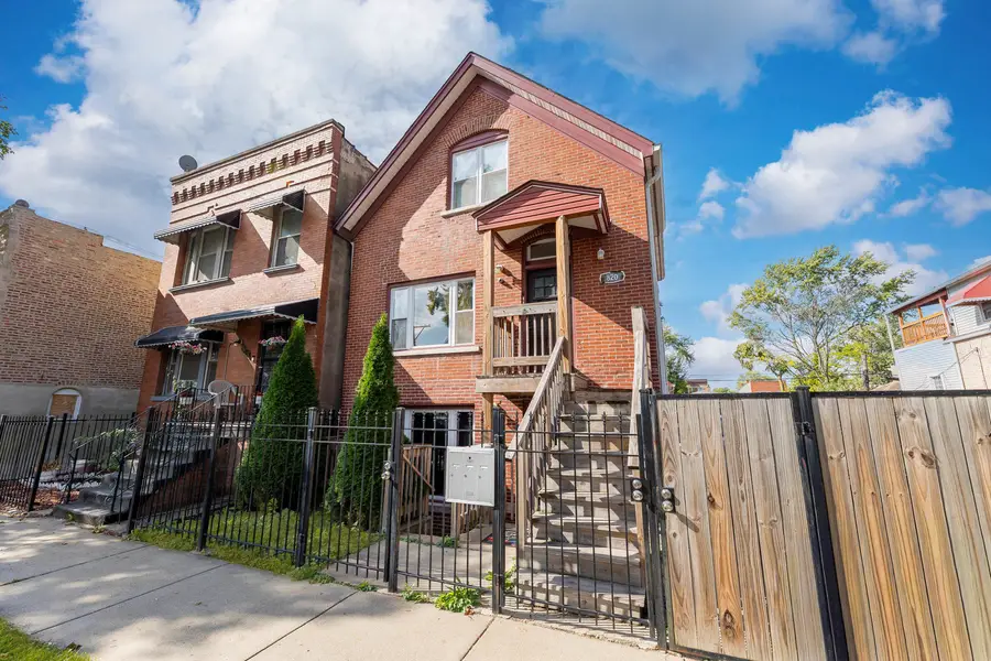 820 N Monticello Avenue, Chicago, IL 60651 - #2