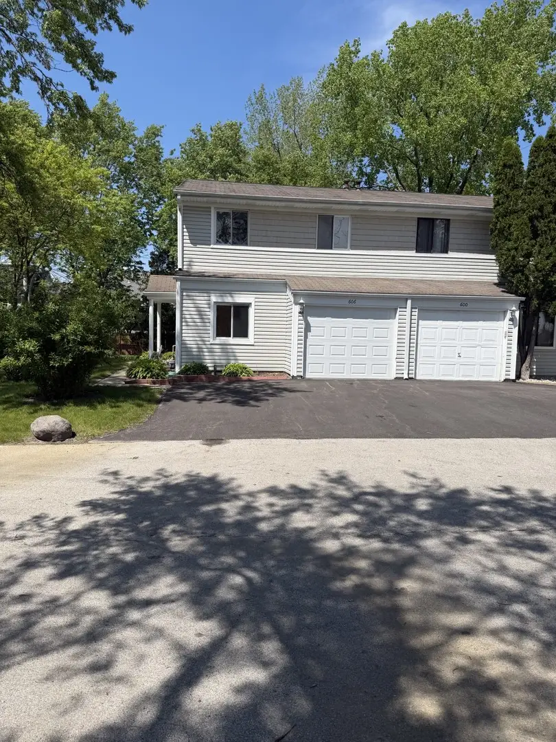606 Bridgeport Place, Wheeling, IL 60090 - #1