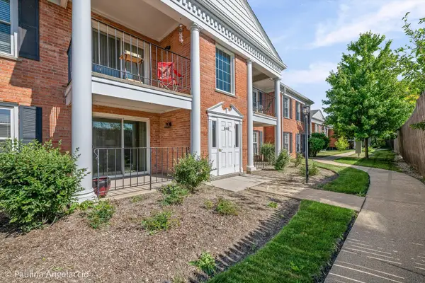 540 Shorely Drive #104, Barrington, IL 60010