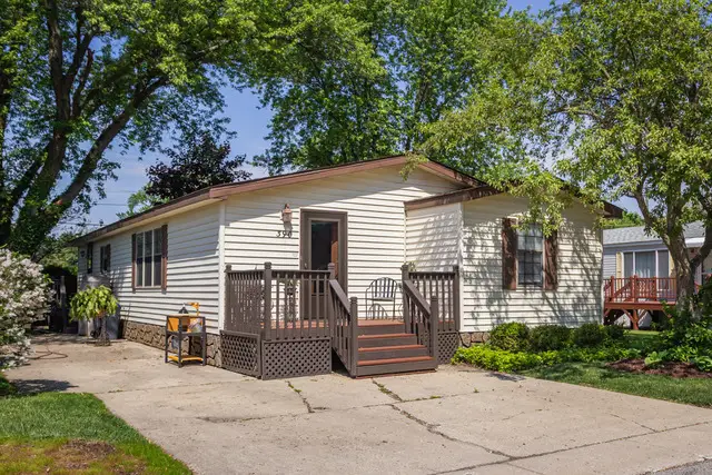 38569 N Sheridan Road #390, Beach Park, IL 60099 - #2