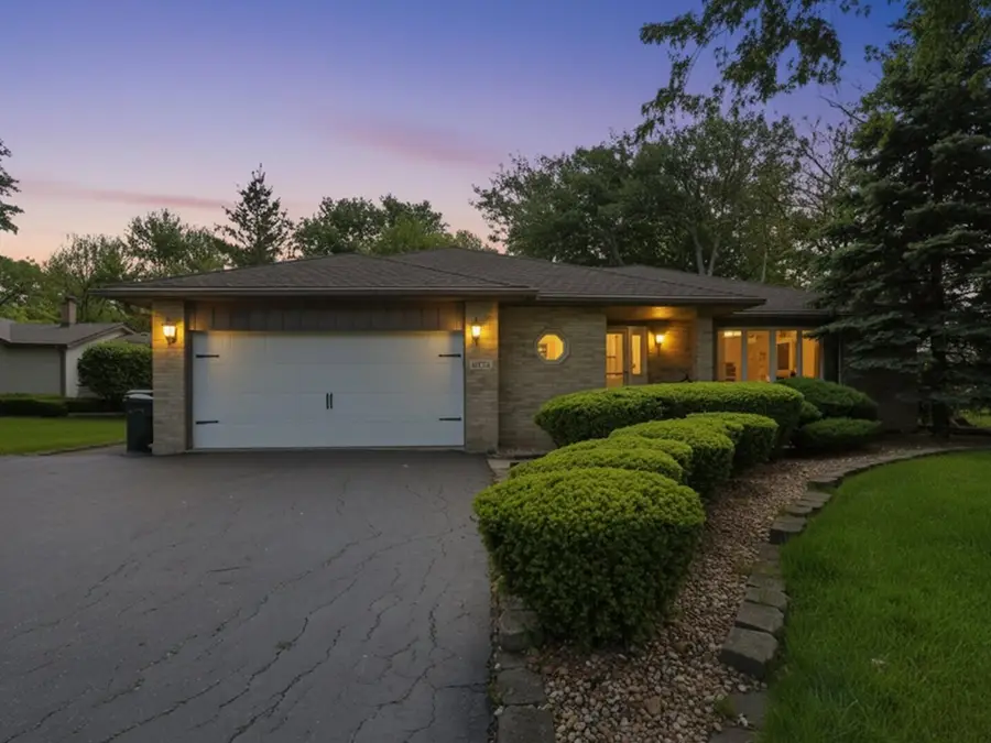 16713 Ridgeland Avenue, Tinley Park, IL 60477 - #2