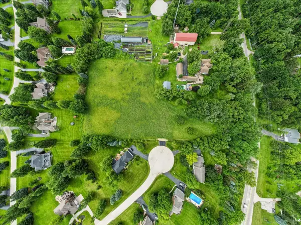 Lots 4-5 Bridlewood Lane, Crystal Lake, IL 60012