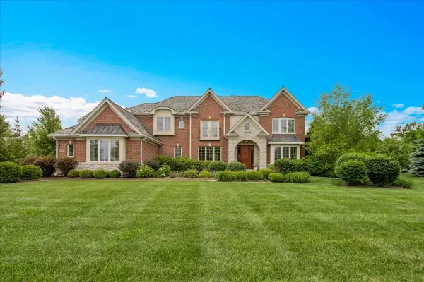 20037 W Old Meadow Trail, Long Grove, IL 60047