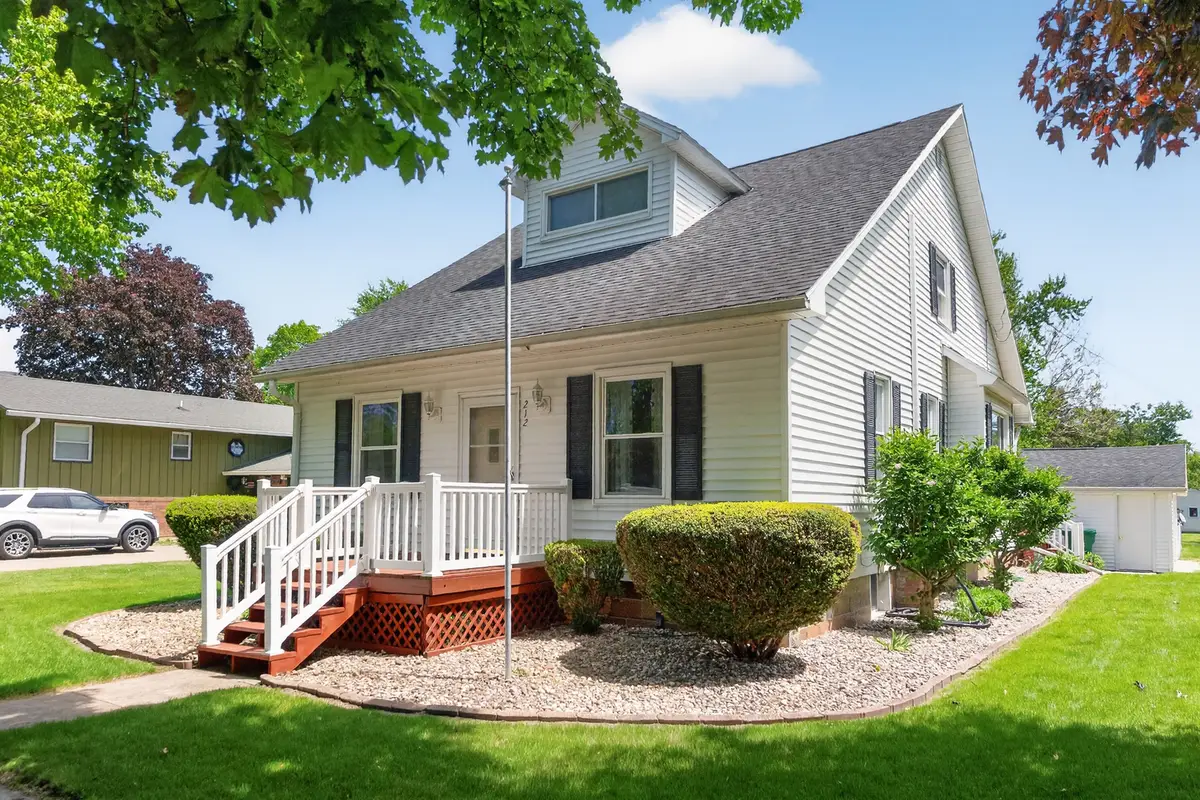 212 S Elm Street, Franklin Grove, IL 61031 - #1