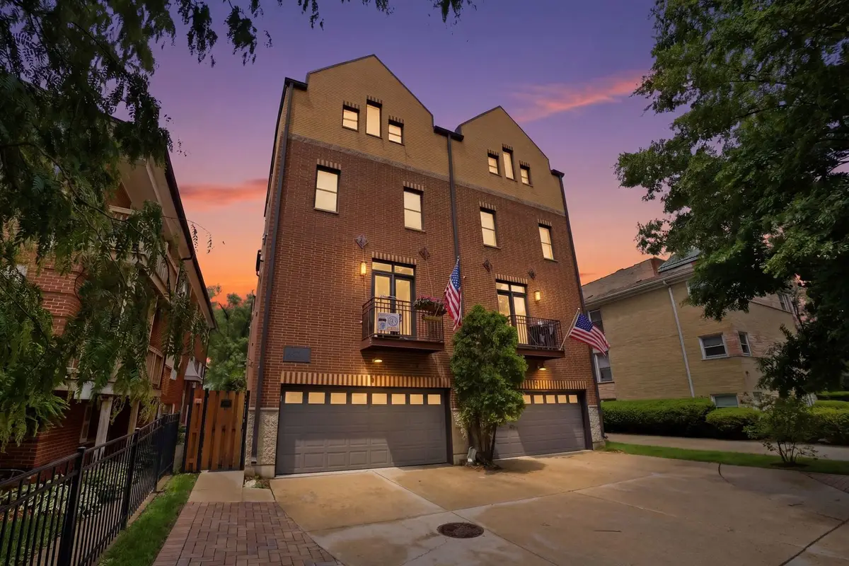 413 S Kenilworth Avenue #1, Oak Park, IL 60302 - #1