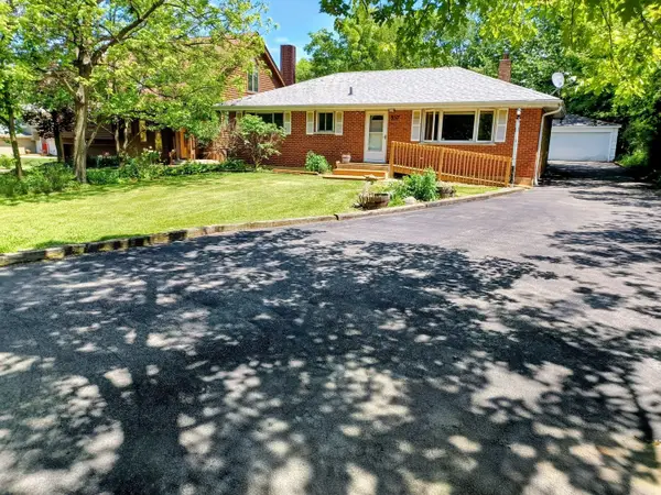 N537 Sunset Avenue, West Chicago, IL 60185