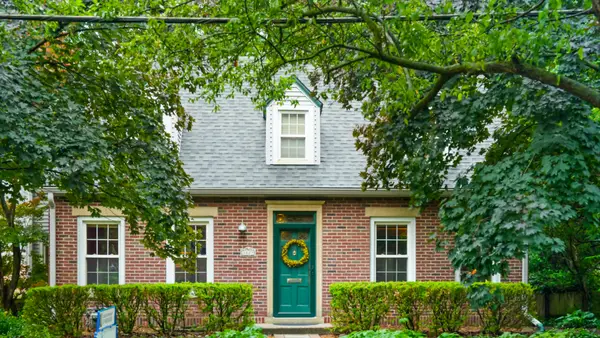 1009 W Green Street, Champaign, IL 61821