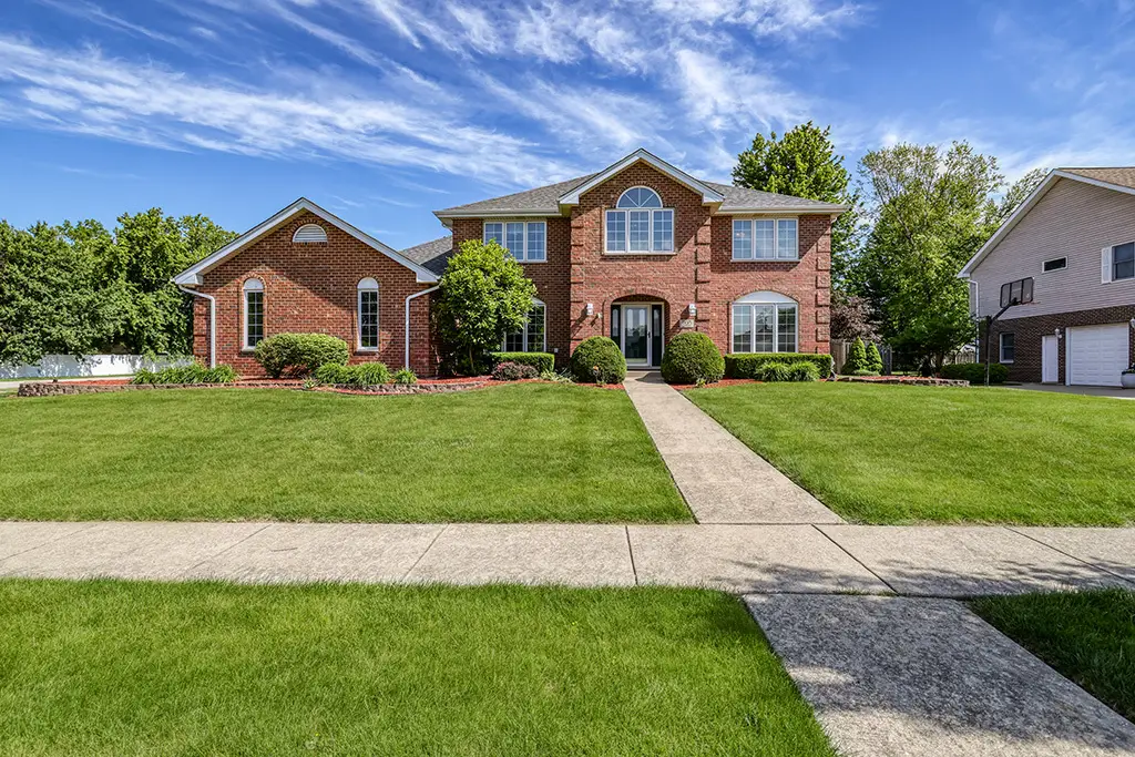 705 Ridgefield Road, New Lenox, IL 60451 - #1
