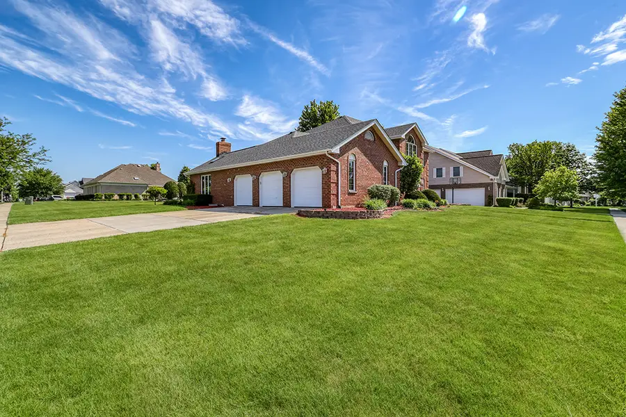 705 Ridgefield Road, New Lenox, IL 60451 - #3
