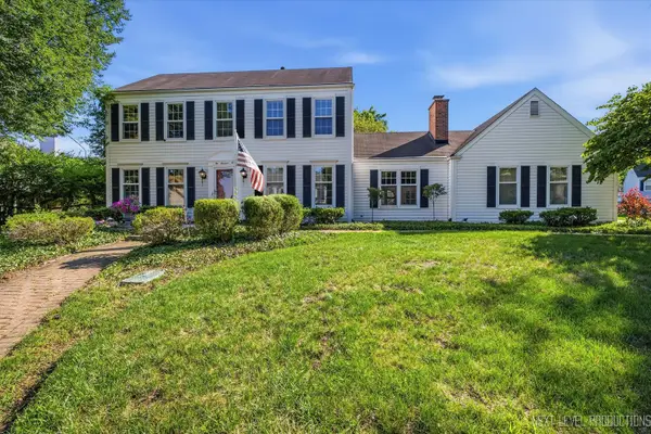 250 Chasse Circle, St. Charles, IL 60174