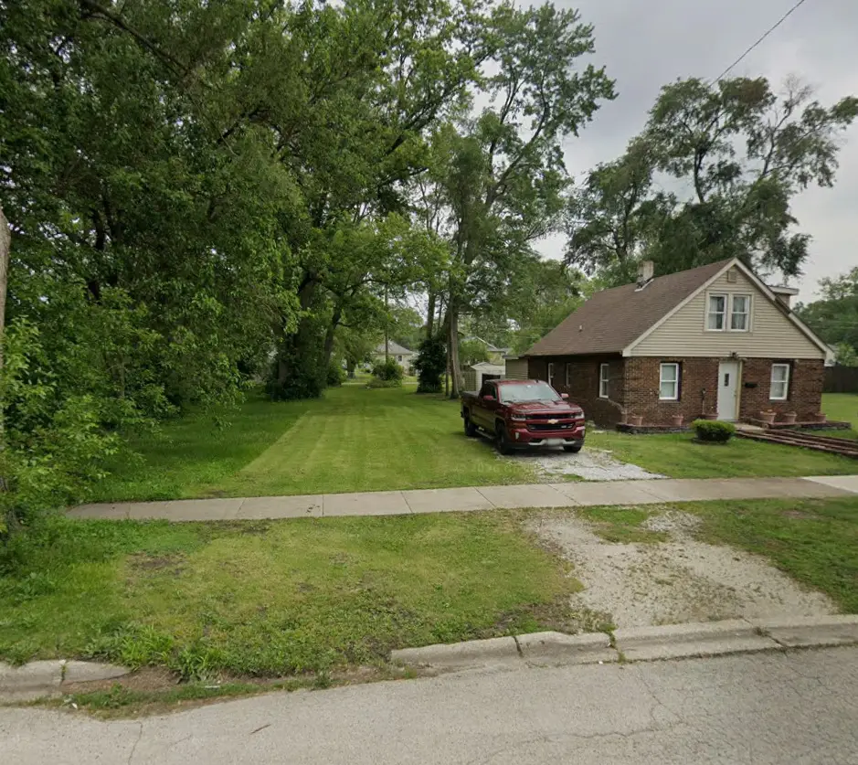 342 N Industrial Avenue, Kankakee, IL 60901 - #1