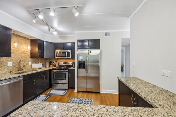 6330 Lincoln Avenue #3C, Morton Grove, IL 60053