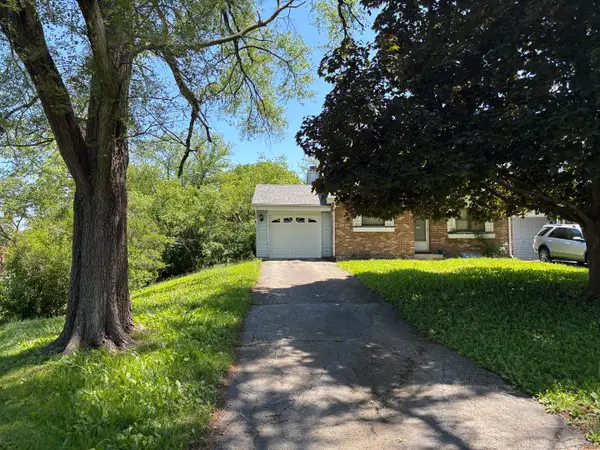 7S427 Olympia Court, Naperville, IL 60540