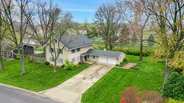 181 Tilton Park Drive, DeKalb, IL 60115