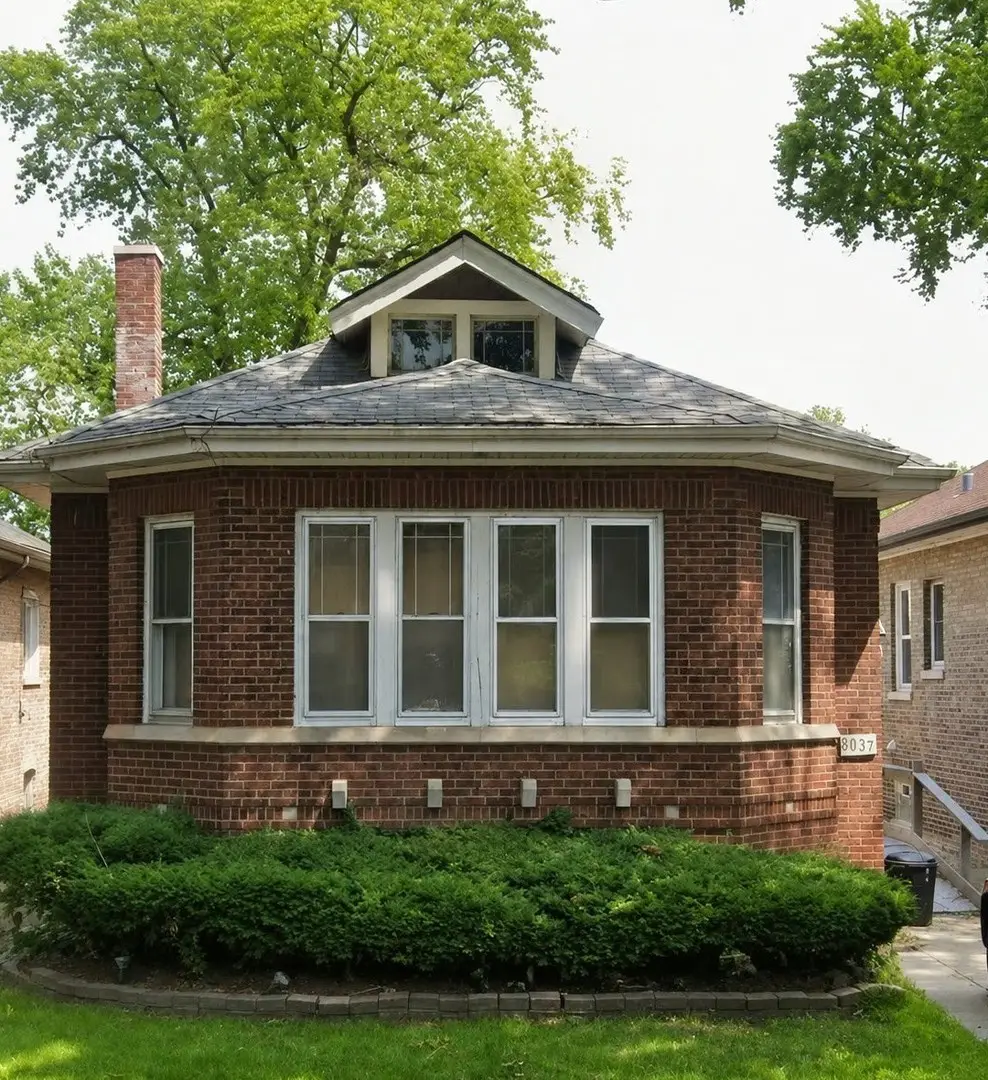 8037 S Paxton Avenue, Chicago, IL 60617 - #1
