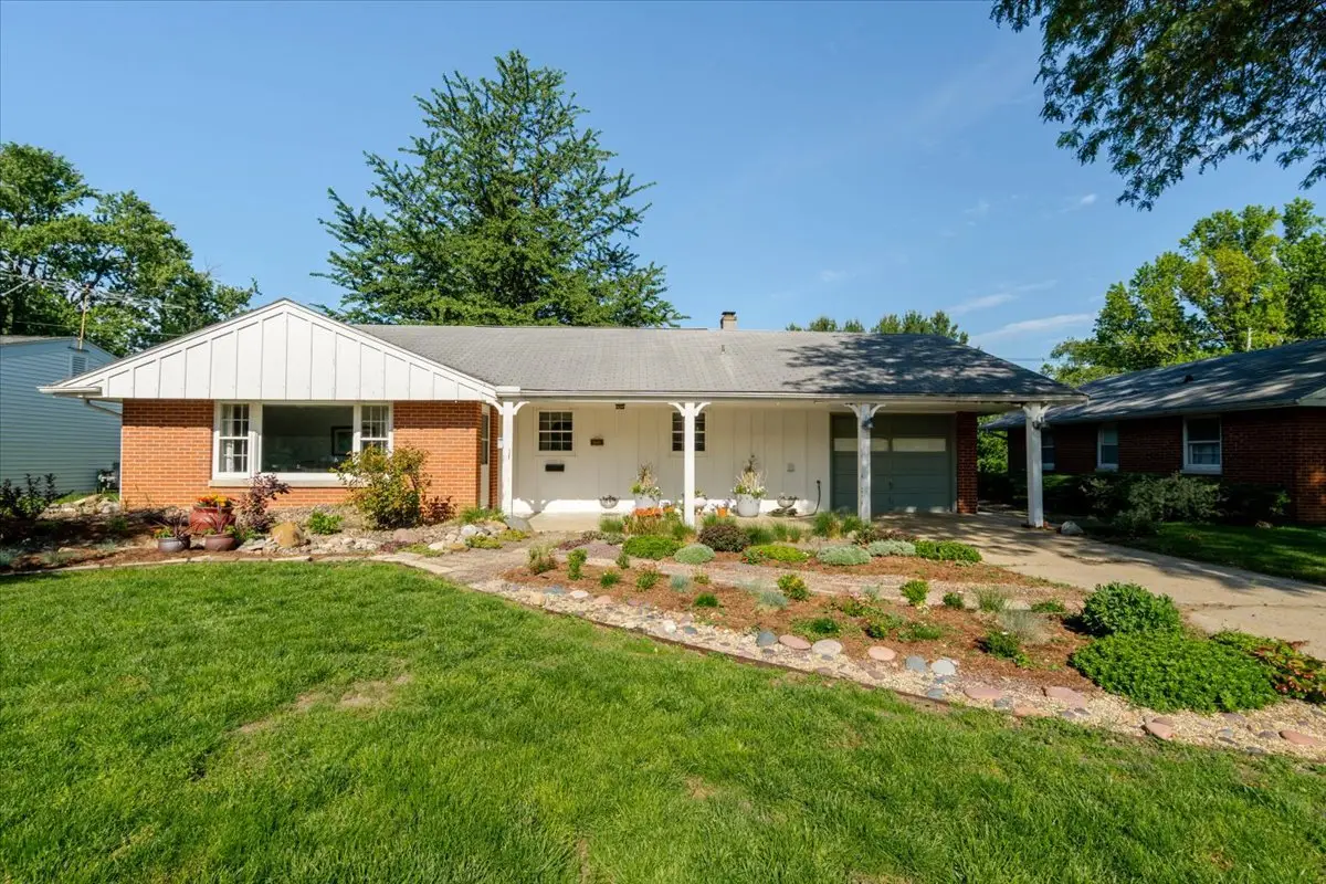 921 Vale Street, Bloomington, IL 61701 - #1