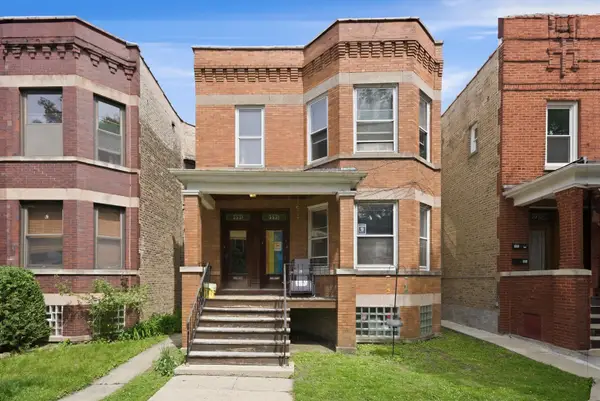 3531 N Oakley Avenue, Chicago, IL 60618