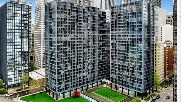 900 N Lake Shore Drive #1706, Chicago, IL 60611