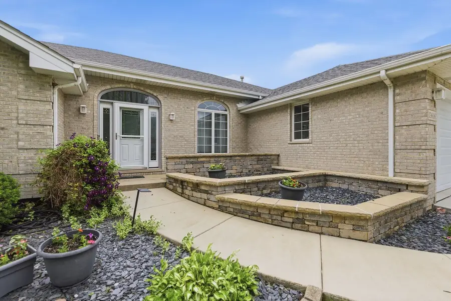 13616 Lost Boy Lane, Homer Glen, IL 60491 - #3