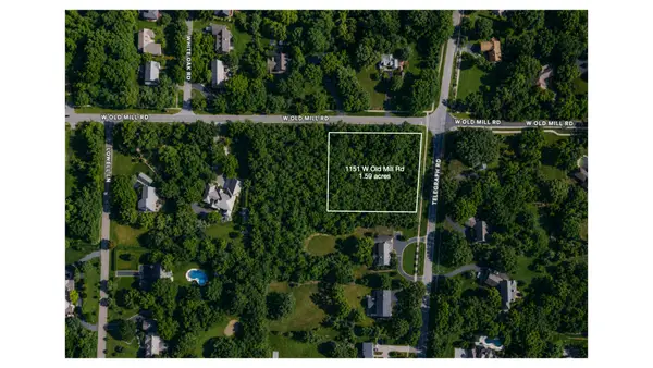 1151 W Old Mill Road, Lake Forest, IL 60045