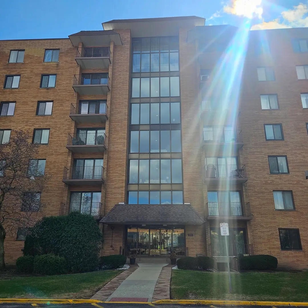 1717 W Crystal Lane #310, Mount Prospect, IL 60056 - #1