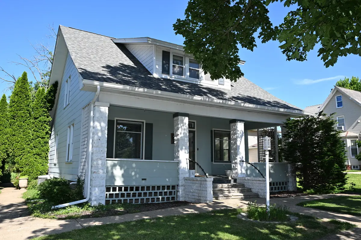 407 N Franklin Street, Roanoke, IL 61561 - #1