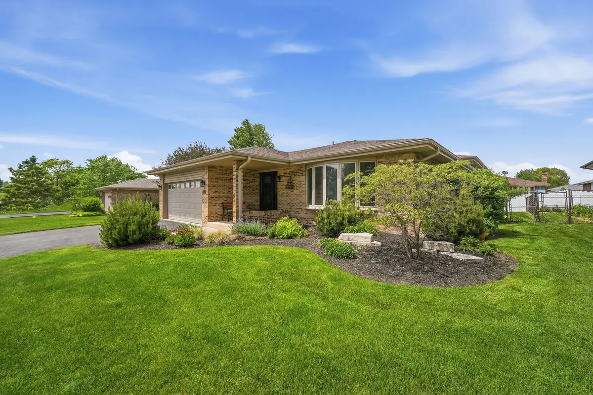 8424 168th Street, Tinley Park, IL 60487 - #1