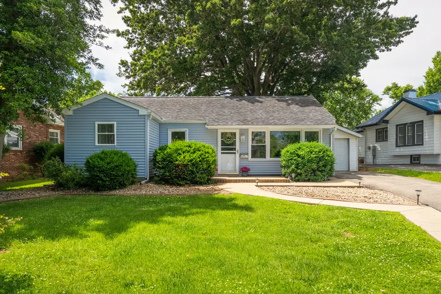 513 E Allen Avenue, Marion, IL 62959 - #2