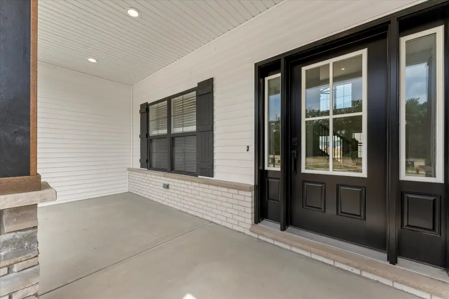 1408 Ravenwood Drive, Mahomet, IL 61853 - #3