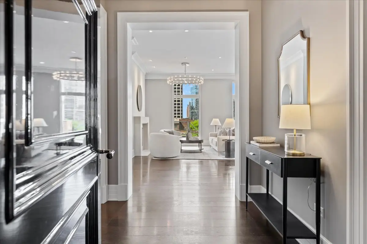 9 W Walton Street #702, Chicago, IL 60610 - #1