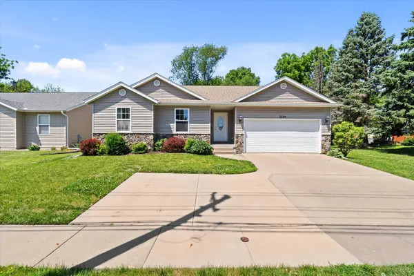 5134 N Division Street, Davenport, IA 52806