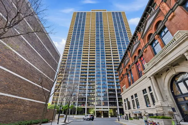 1560 N Sandburg Terrace N #1405, Chicago, IL 60610