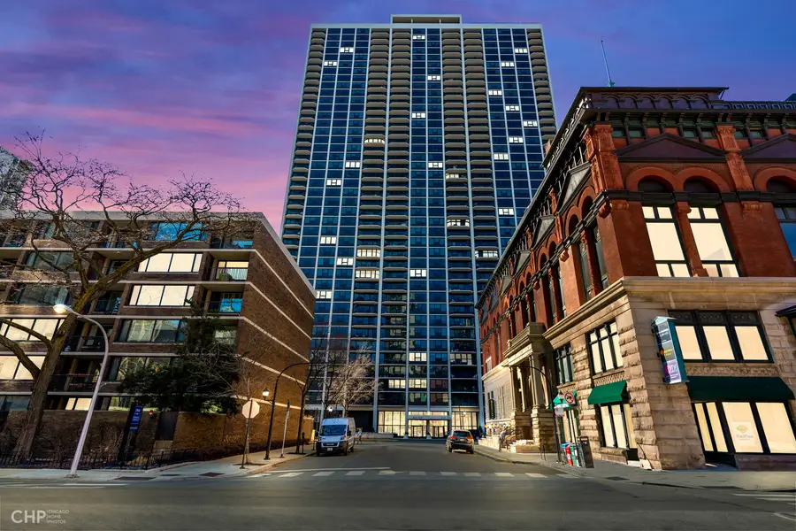 1560 N Sandburg Terrace N #1405, Chicago, IL 60610 - #2