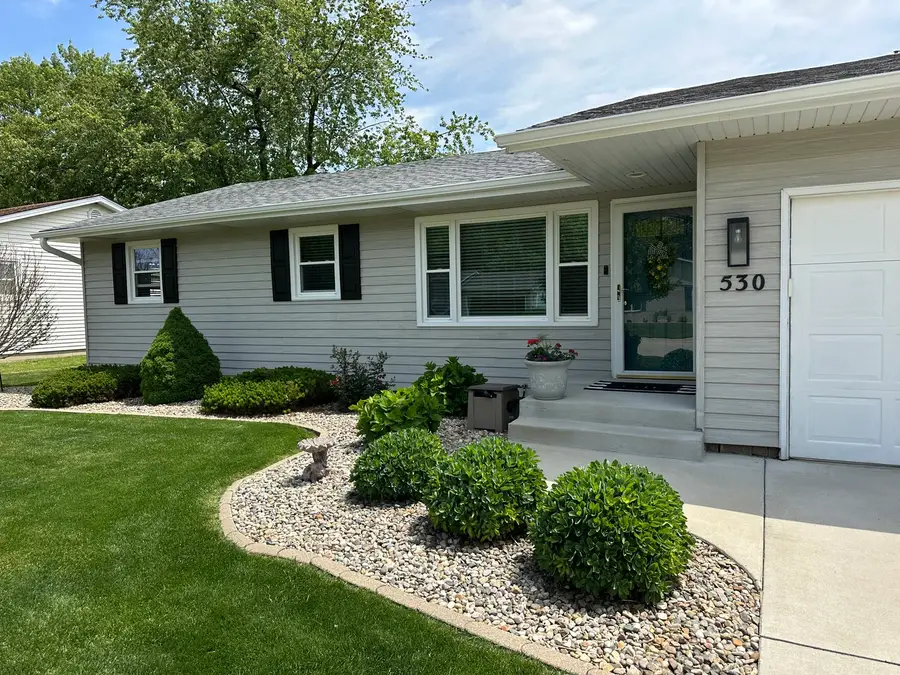 530 N Van Buren Avenue, Bradley, IL 60915 - #2