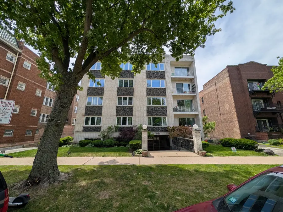 1057 W Pratt Boulevard #3C, Chicago, IL 60626 - #2