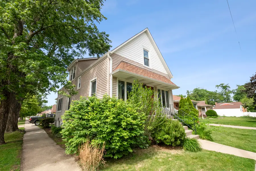 3858 W 99th Street, Evergreen Park, IL 60805 - #3