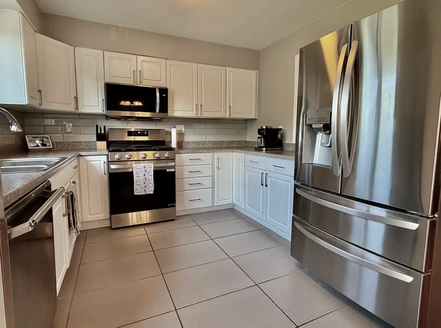 4500 Clearview Drive, McHenry, IL 60050 - #2